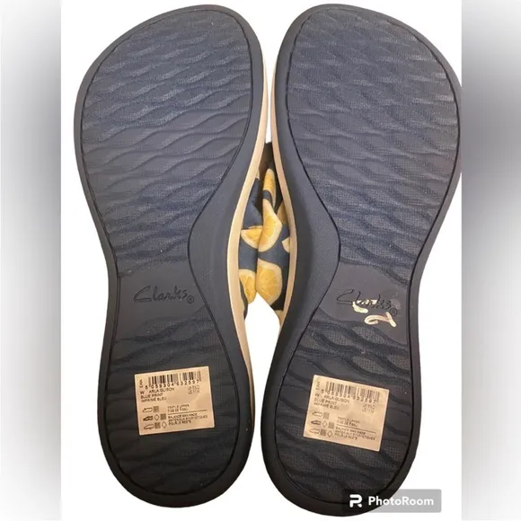 🍋 NWT! CLARK’S Cloudsteppers Arla Glison Blue Textile w/Lemons Flip Flop-Sz 11
