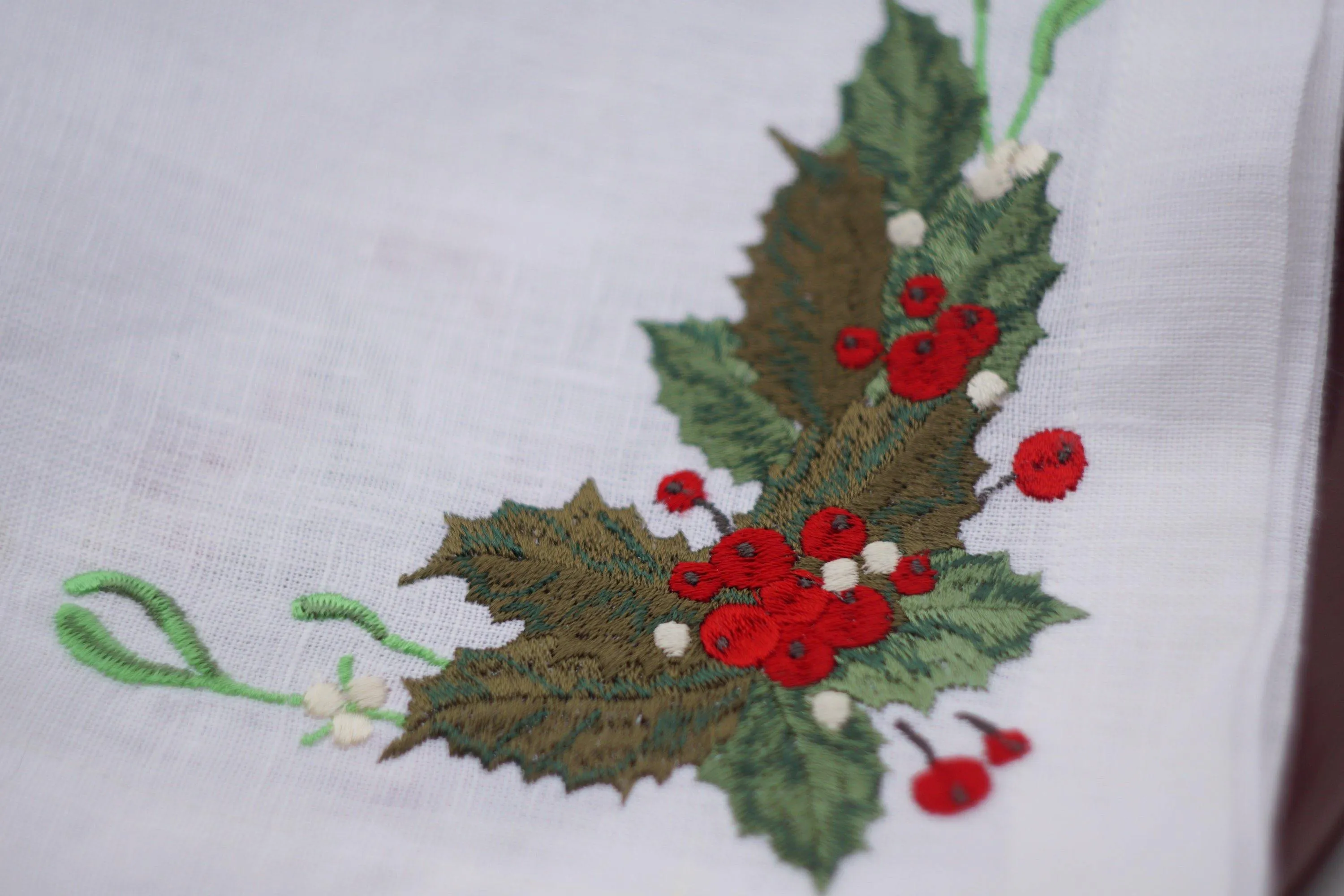 #046 | Rowan tree branch | Linen napkins
