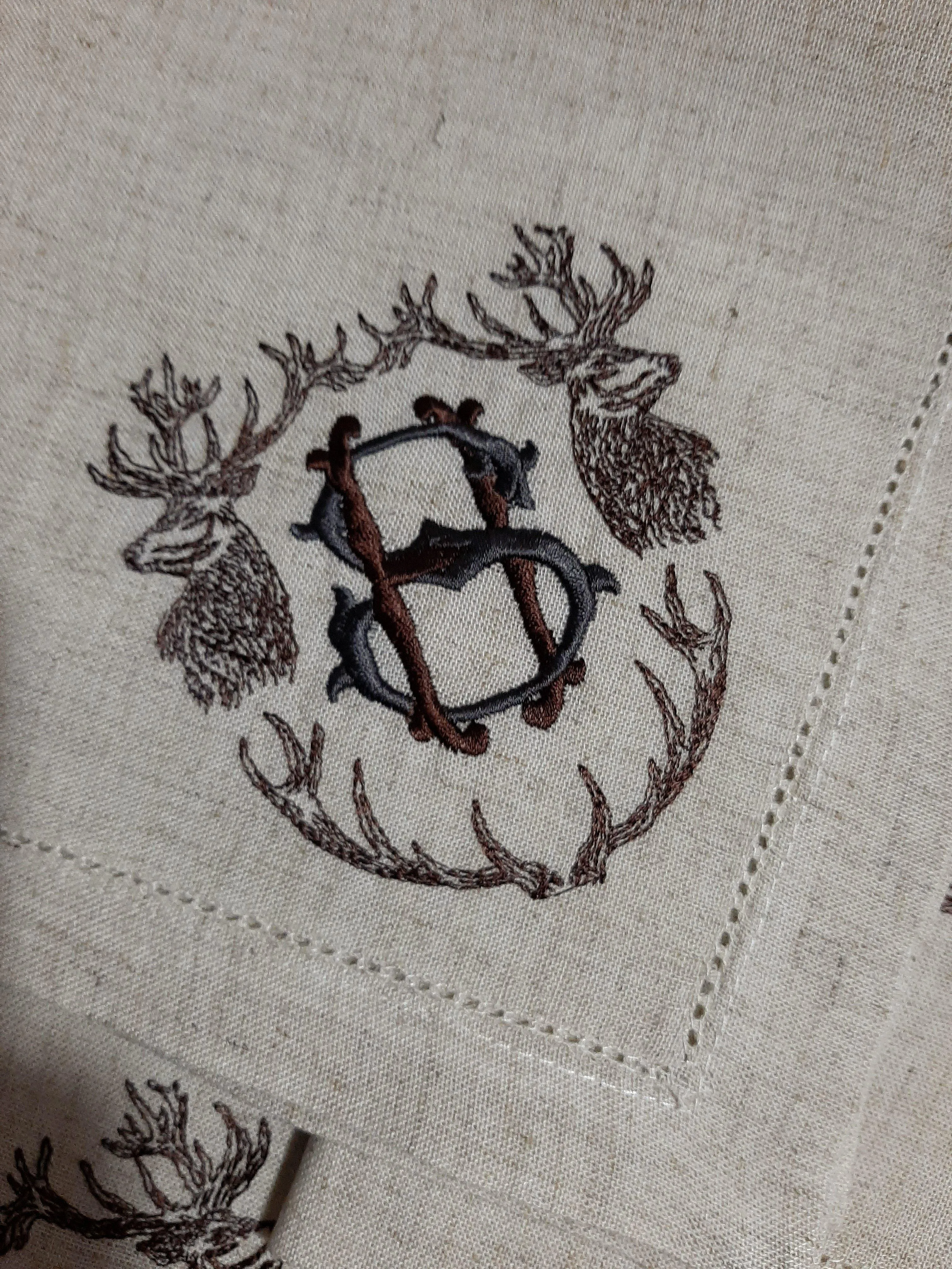 #052 | Brown deer | Linen napkins