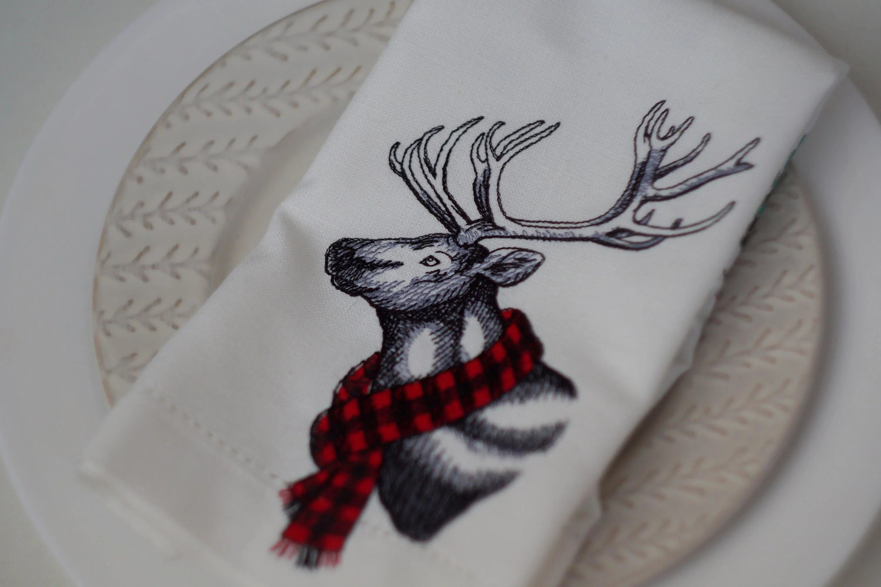 #056 | Deer with a scarf | Linen napkins