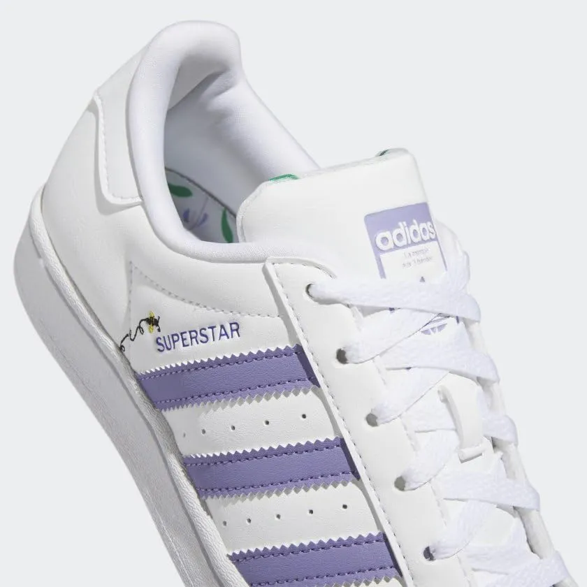 adidas Originals Girl's Superstar (Big Kid) White/Magic Lilac/Energy Ink 6 Big Kid M