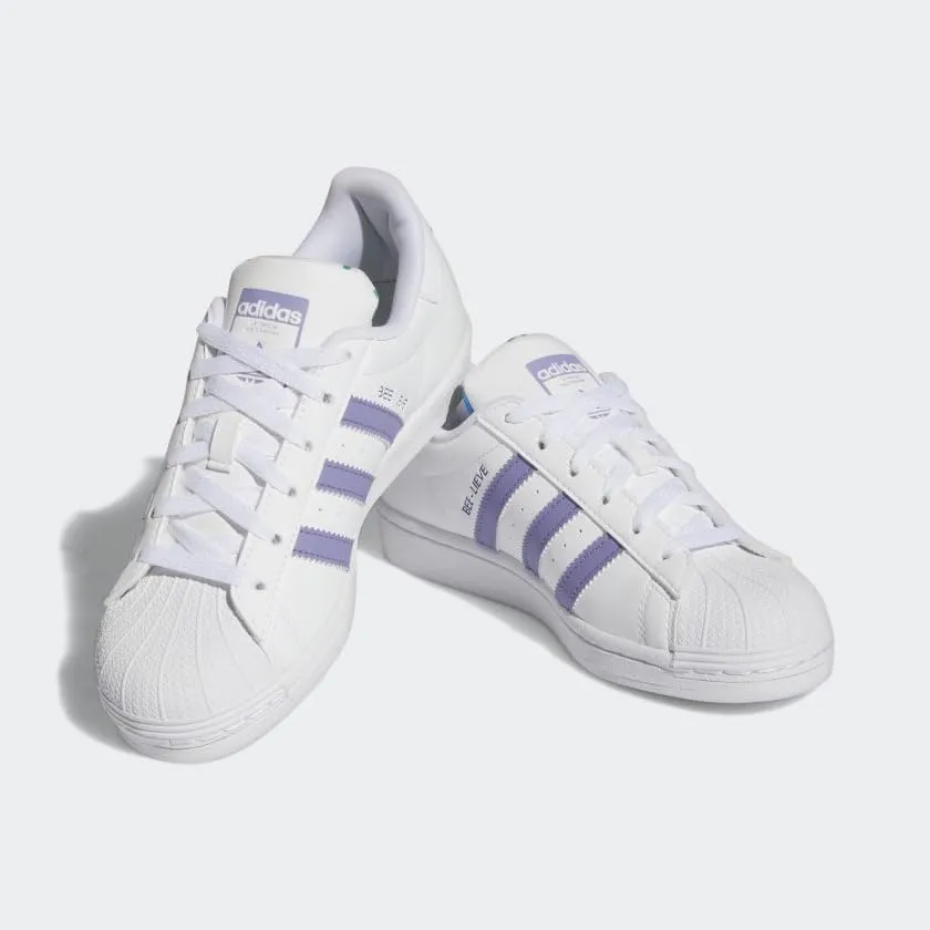 adidas Originals Girl's Superstar (Big Kid) White/Magic Lilac/Energy Ink 6 Big Kid M