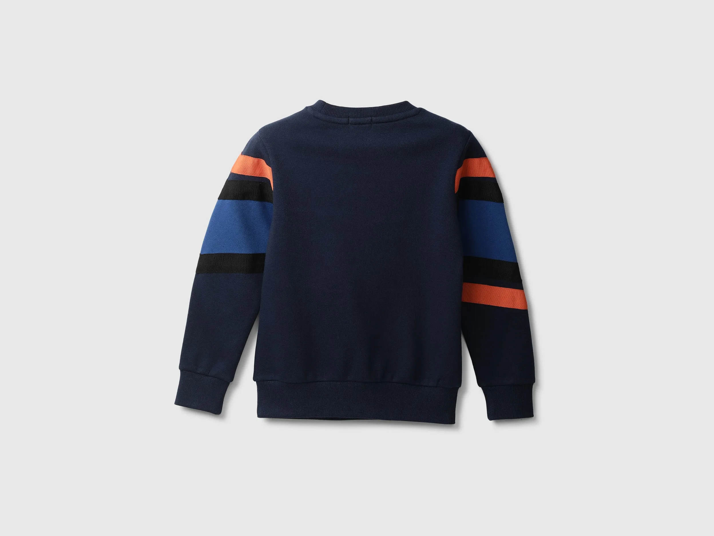 Boys Colorblocked Round Neck Sweatshirt