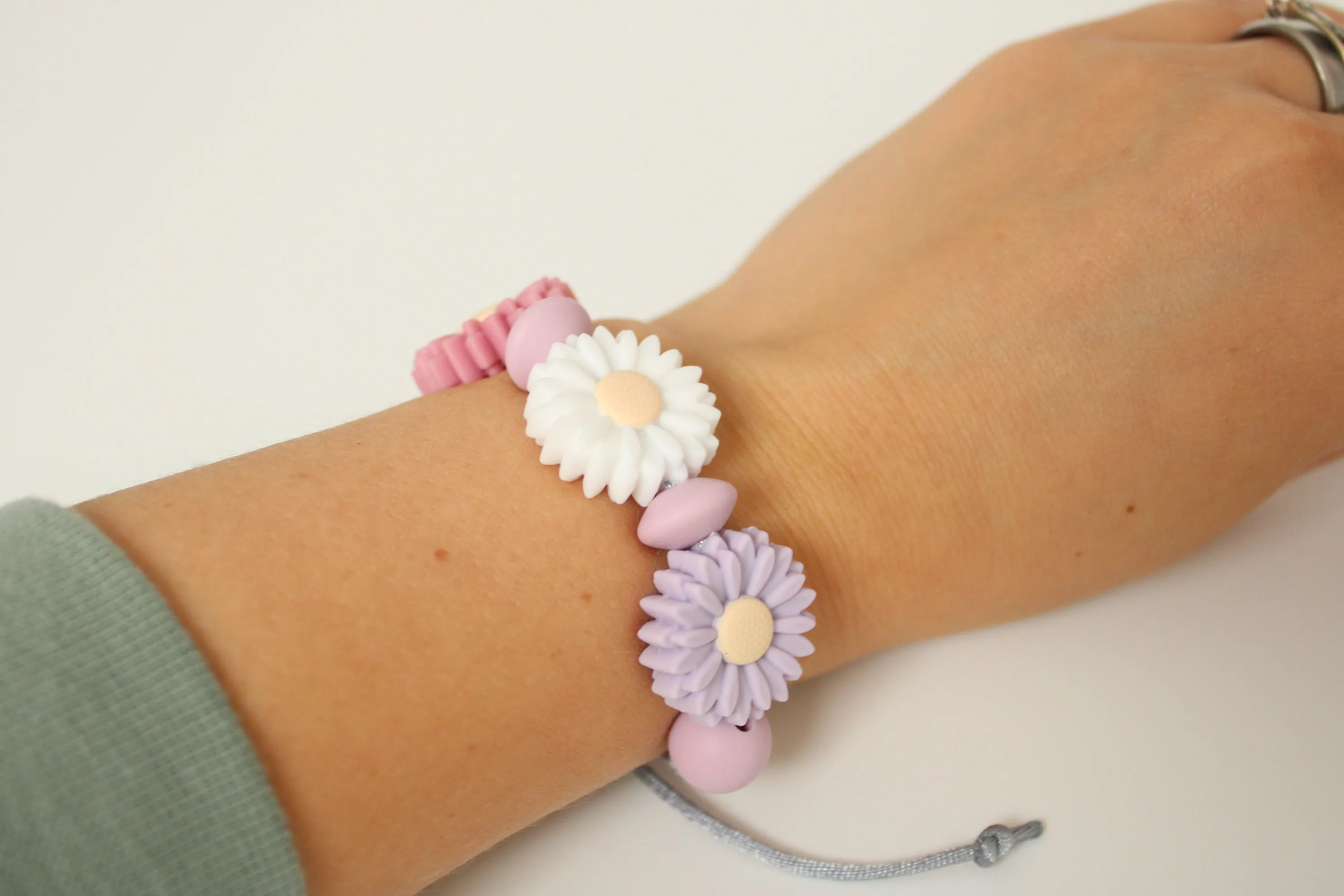 Daisy Adjustable Bracelet - Blush, White & Lilac
