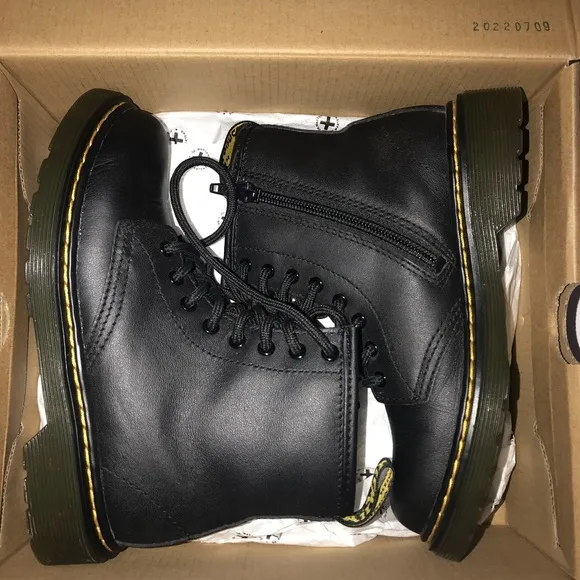 Dr Martens Little Kid Boot