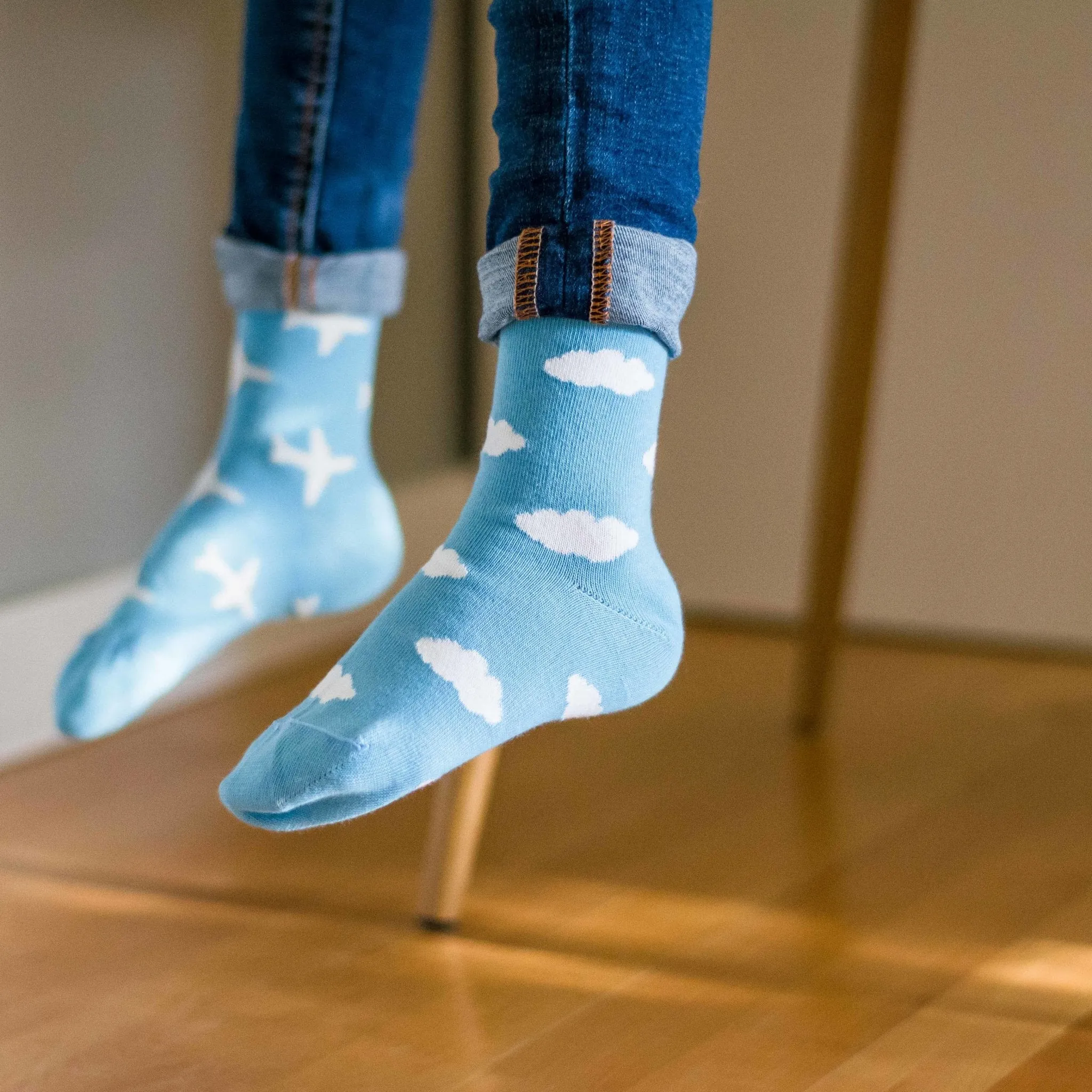FRIDAY SOCK CO - Kid's Plane, Clouds, & Suitcase Socks