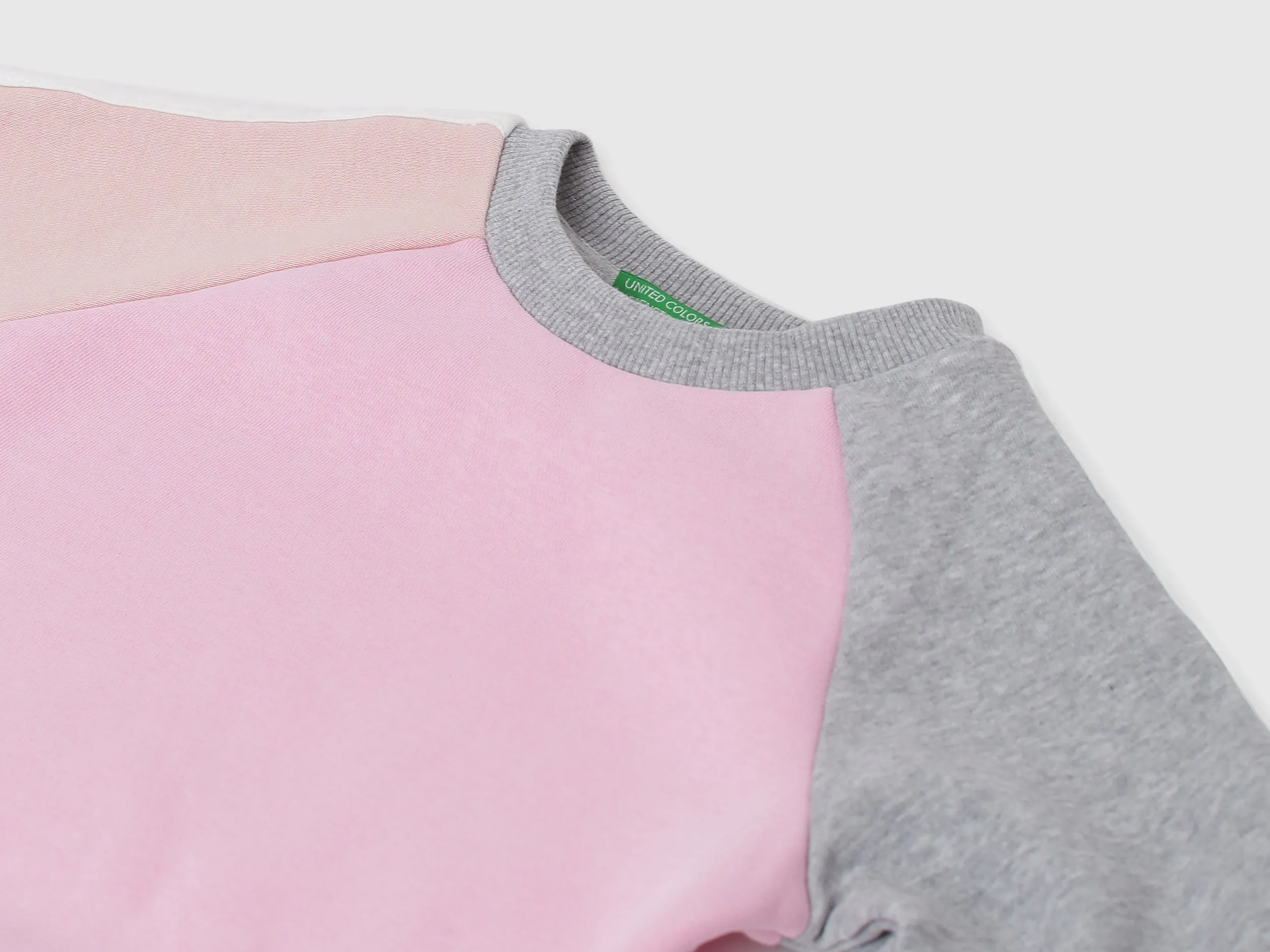 Girls Colorblock Round Neck Sweatshirt