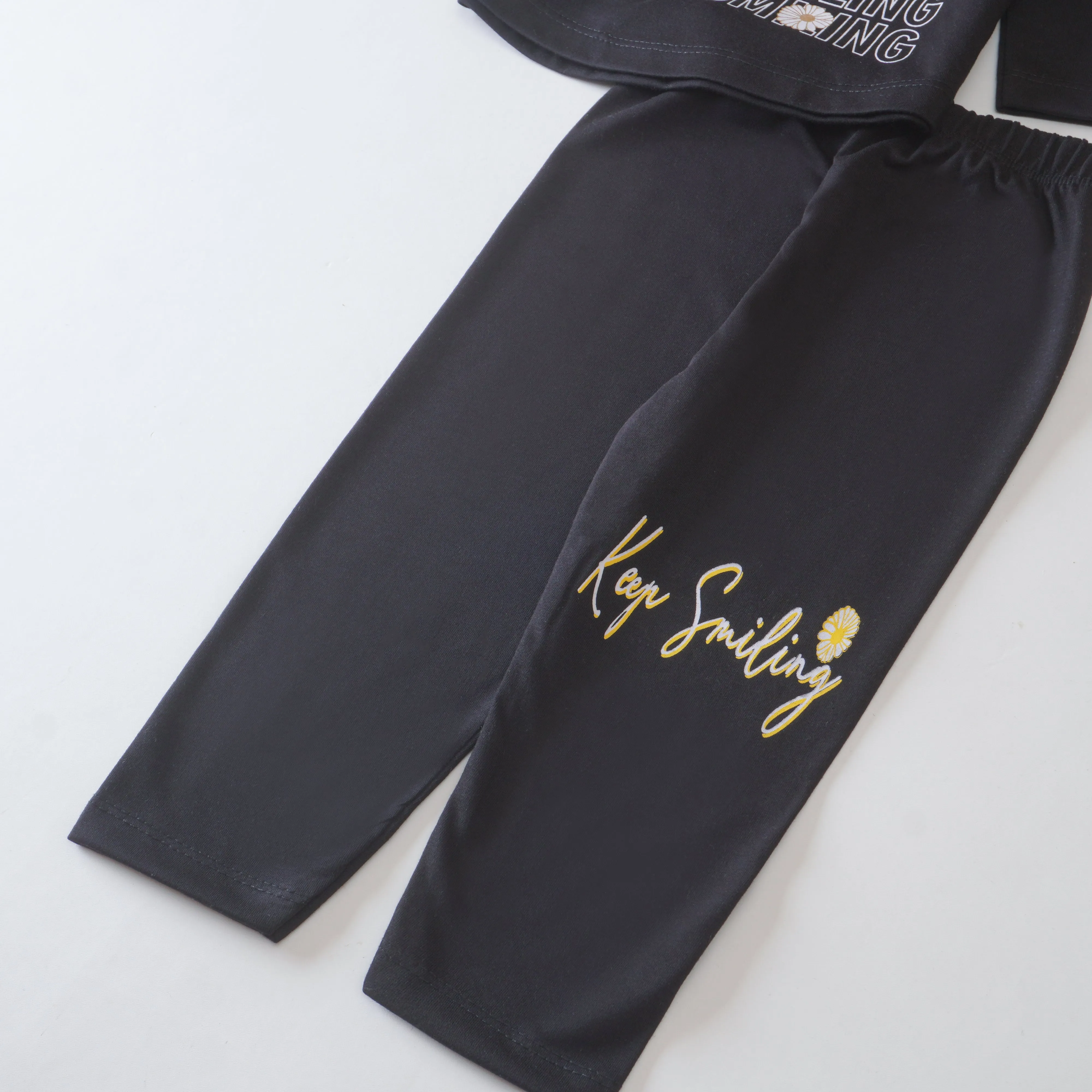 Girls Printed Full Sleeve Suit