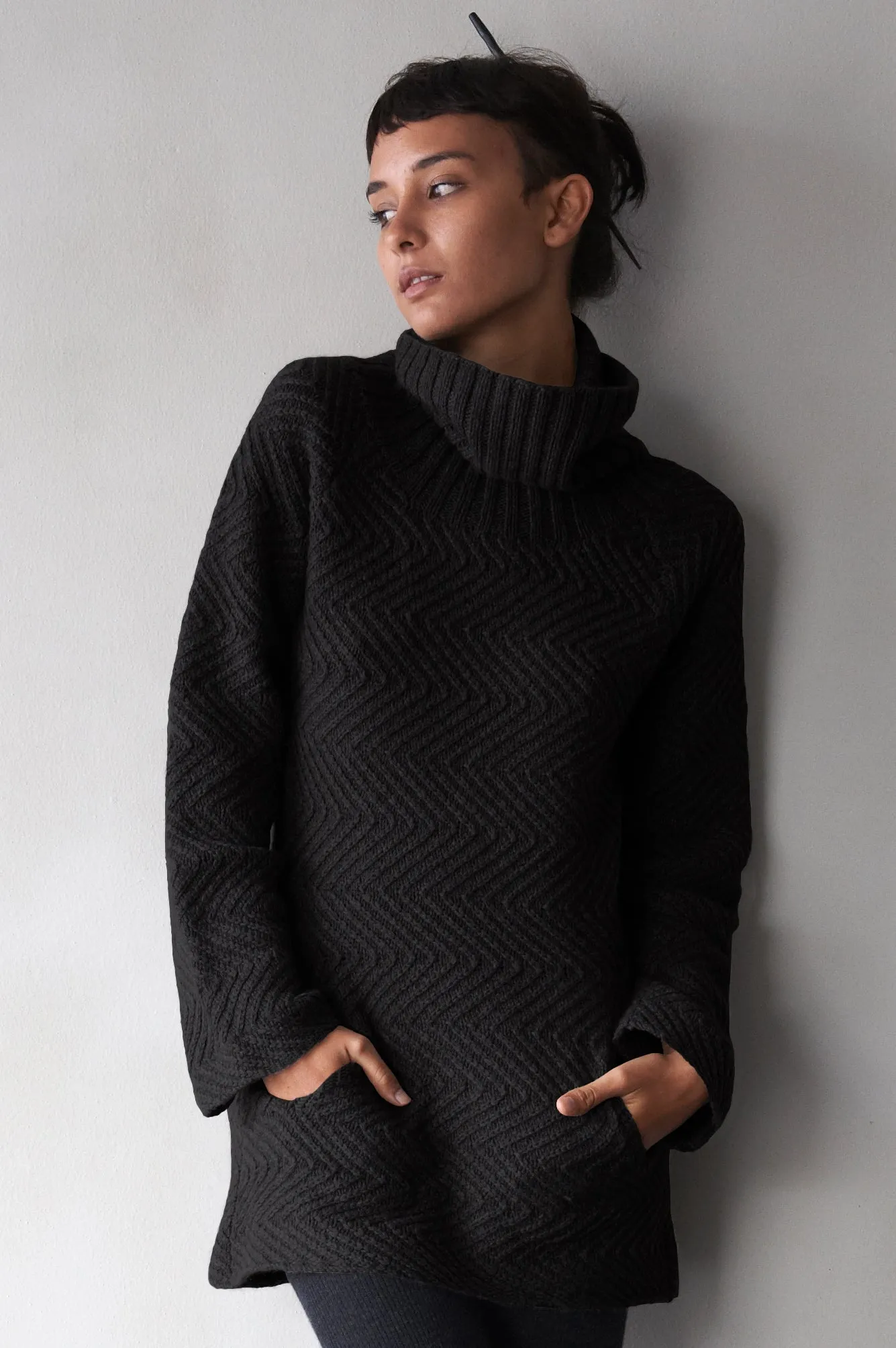 Hand-Knit Cashmere Turtle-Neck Sweater