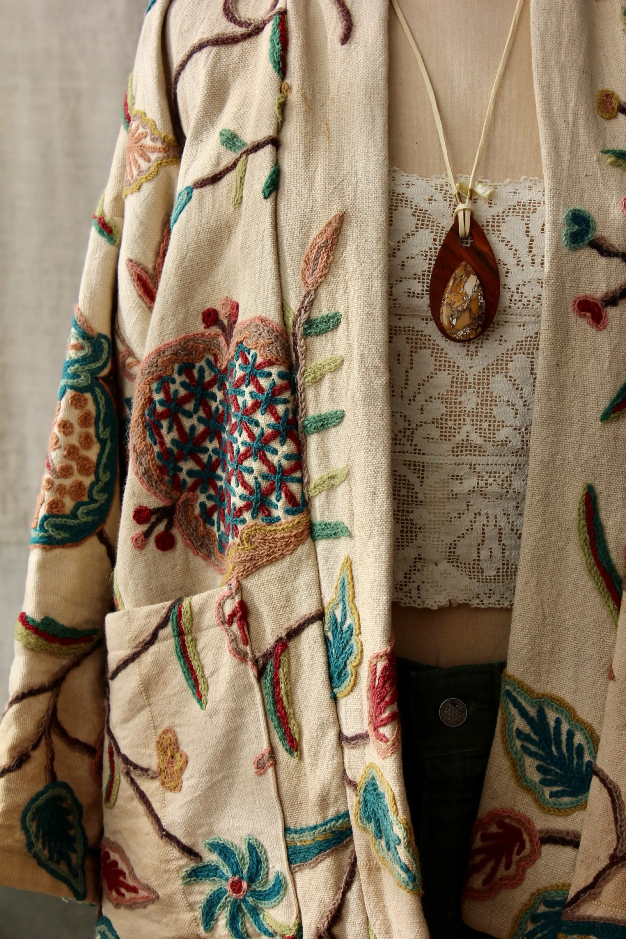HF165 The Highlands Foundry Floral Haori Jacket