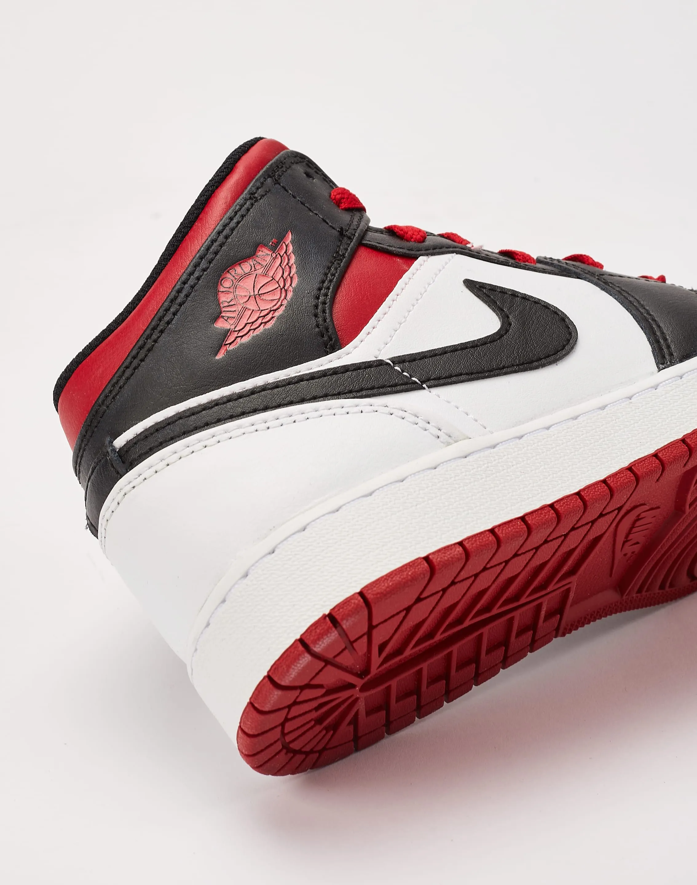 Jordan Air Jordan 1 Mid Grade-School