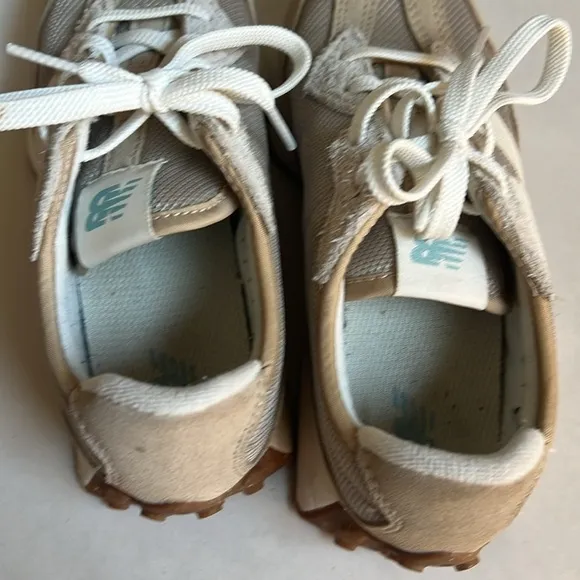 New Balance Bone 327 Kids Size 2