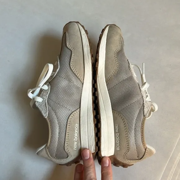 New Balance Bone 327 Kids Size 2