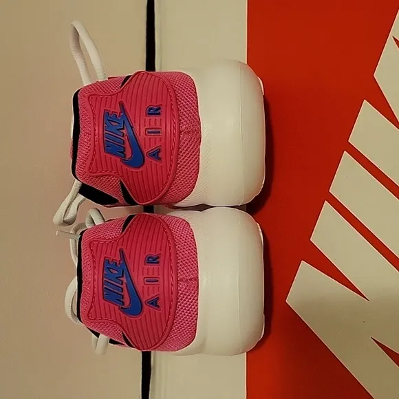 New in Box: NIKE AIR MAX OKETO