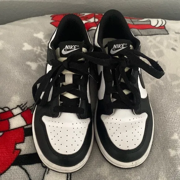 Nike low dunks