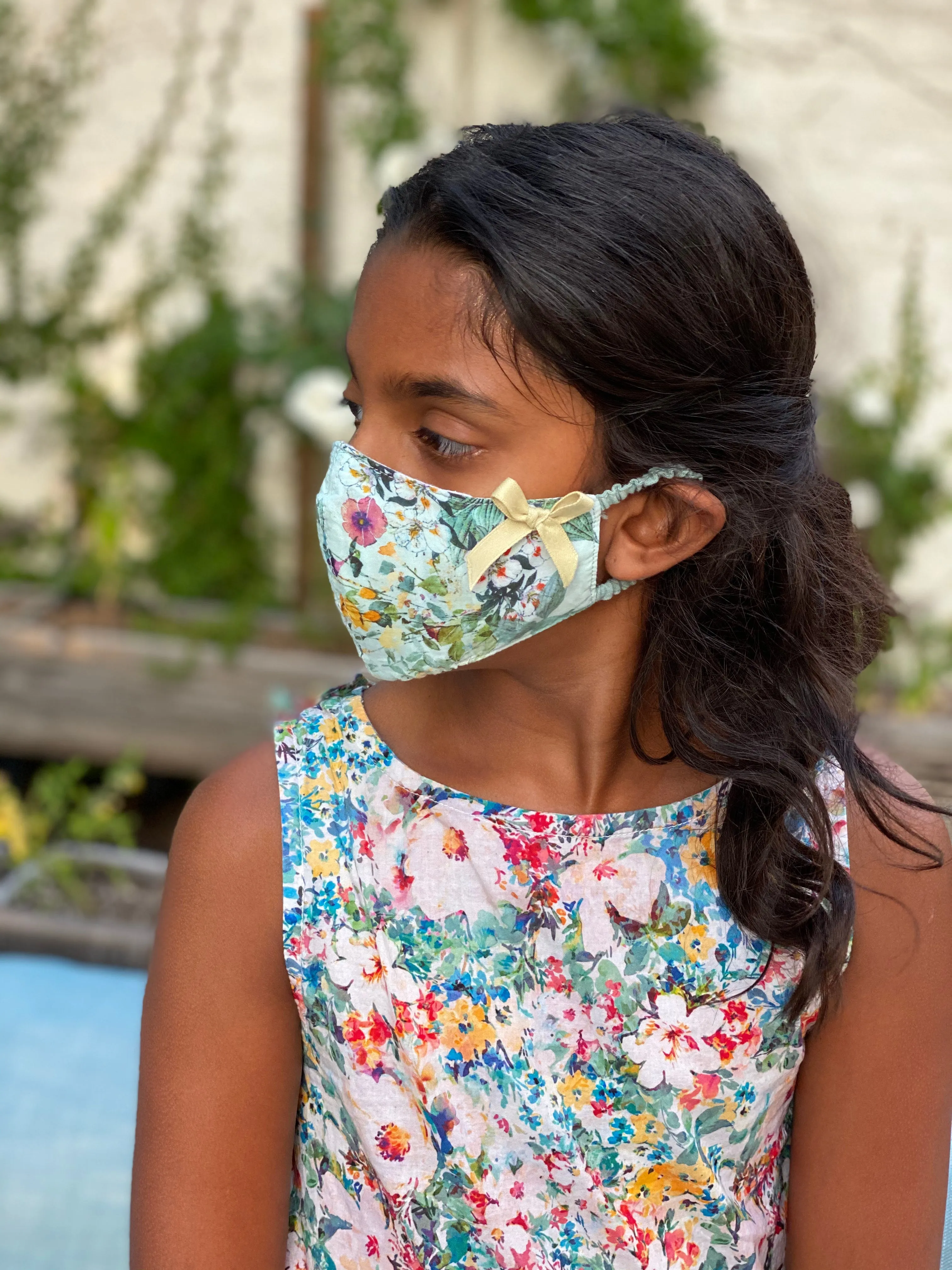 "Be Safe. Be Kind" Printed Heirloom Mask - Mint Wildflower