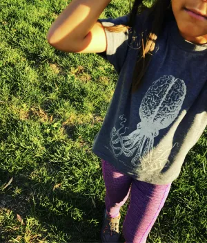 "Octopus Mind" Kids super soft-Blend Tee