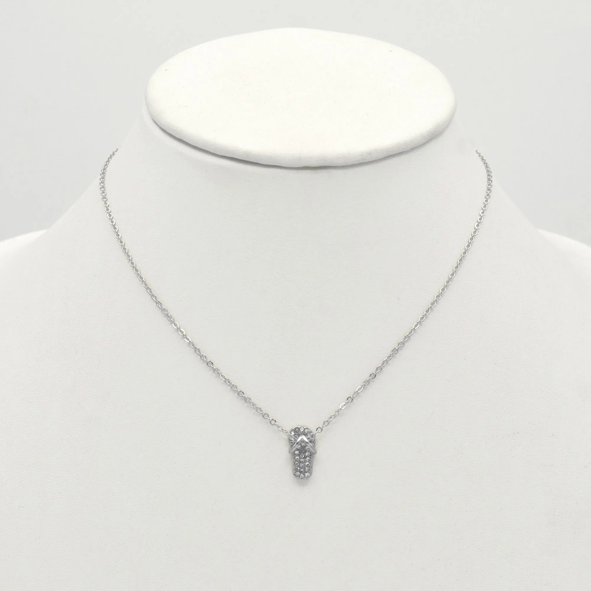 SILVER FLIP FLOP CRYSTAL PENDANT NECKLACE #SQXL0830010S (LH1/TH19)
