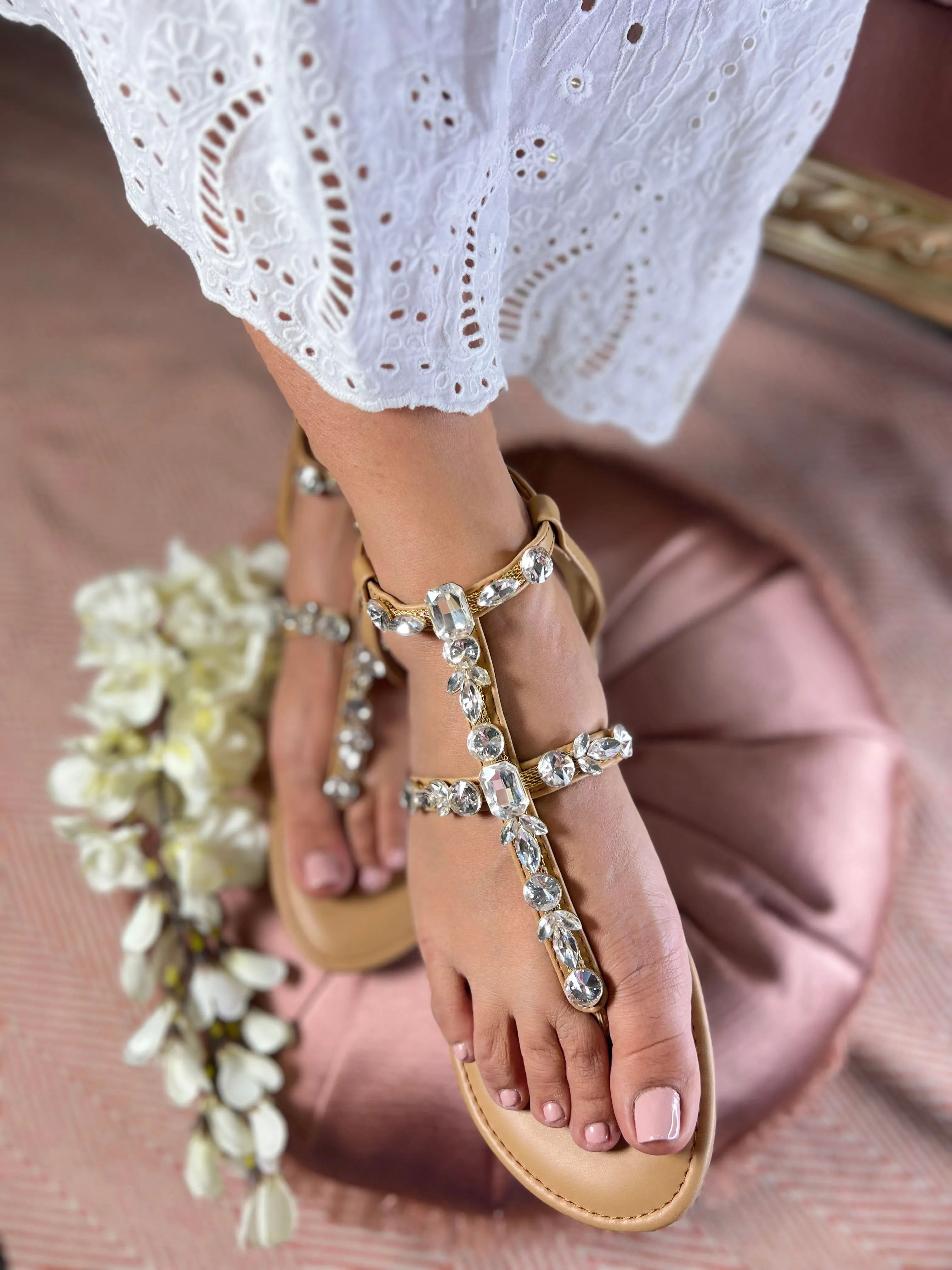 Solitaire Luxe Gladiator Flats