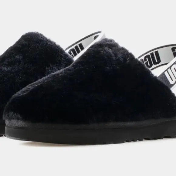 Ugg K Fluff Yeah Clog. Brand New. Kids Size: 5y &amp; 6y.