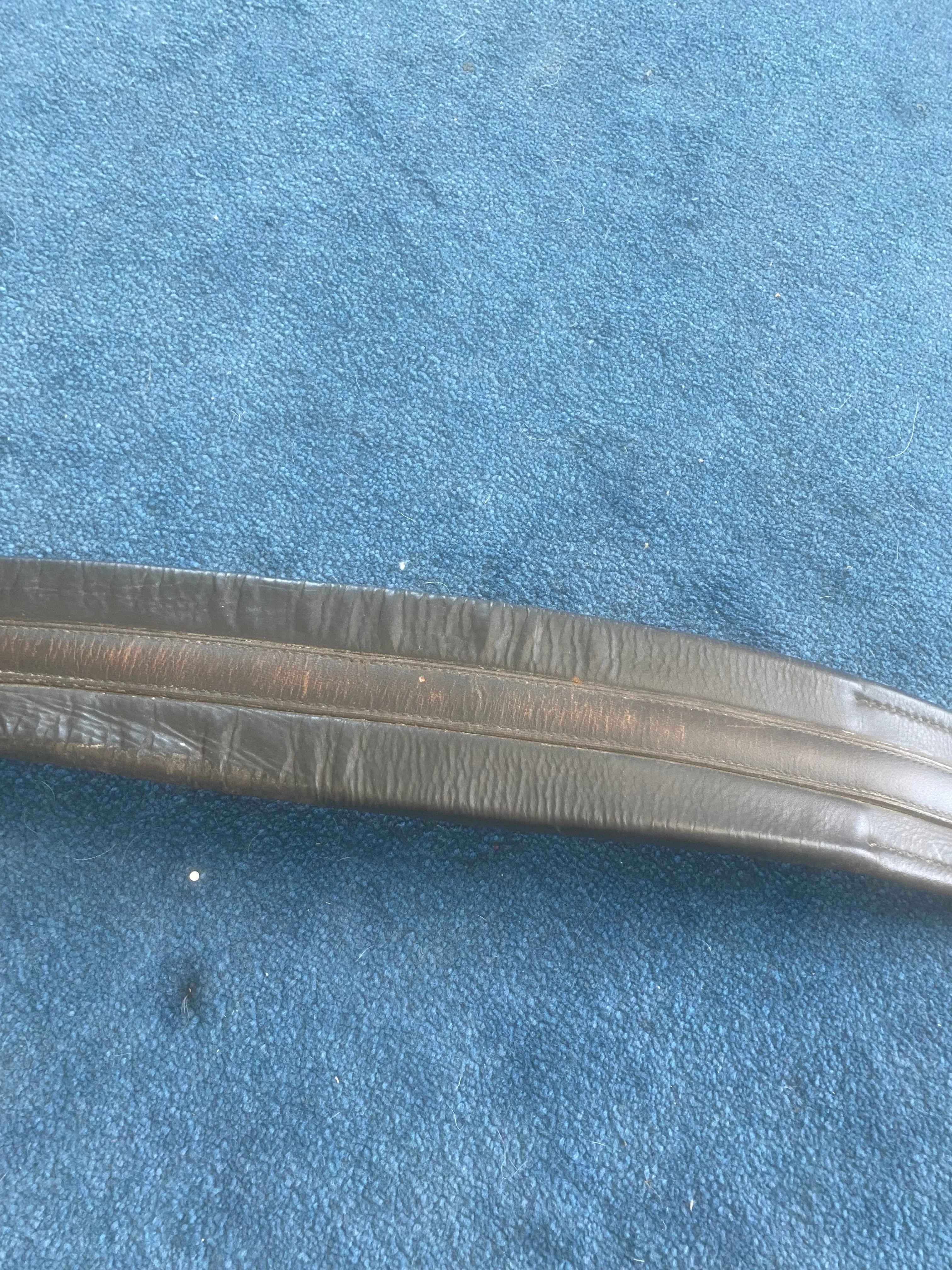 Used 32" black leather dressage girth FREE POSTAGE❤️