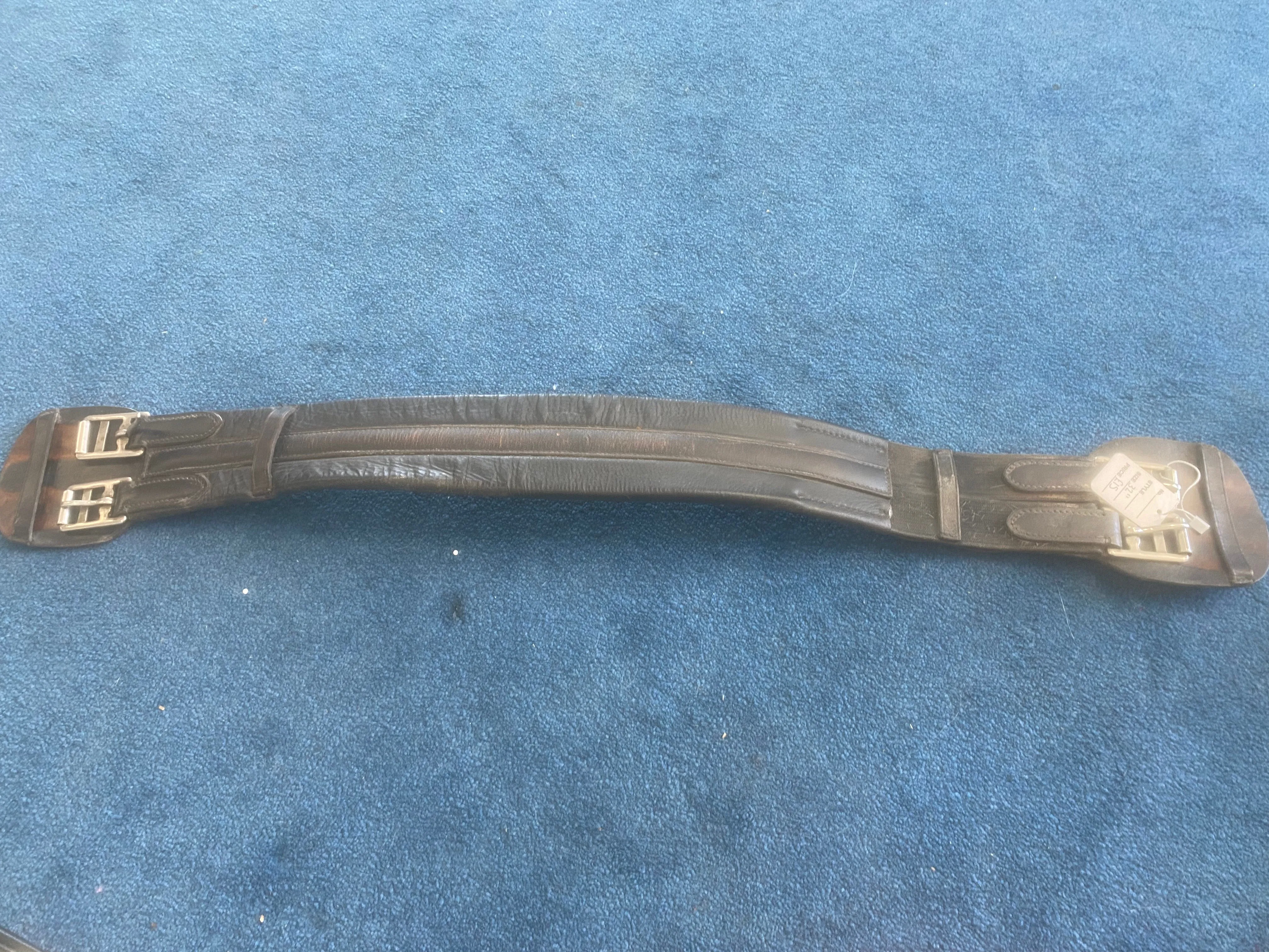 Used 32" black leather dressage girth FREE POSTAGE❤️