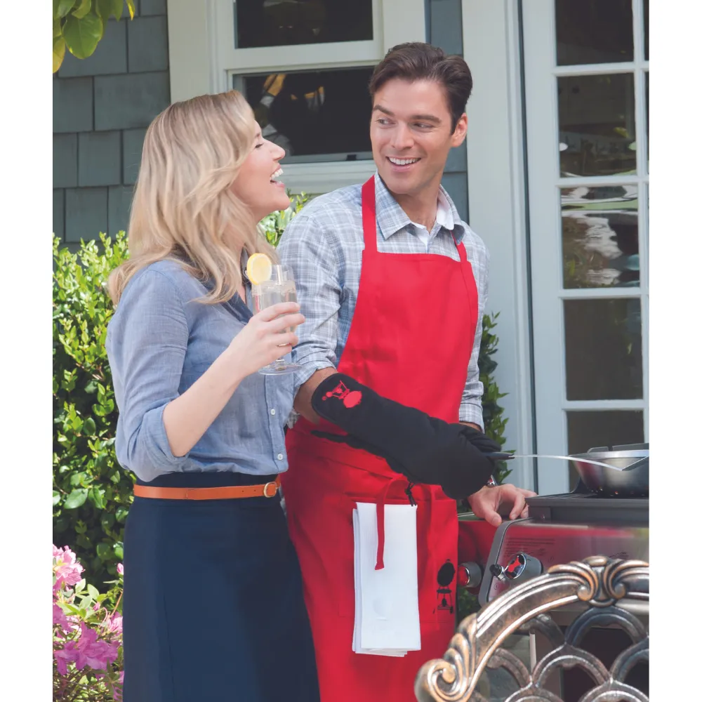 Weber Barbecue Mitt with Red Kettle