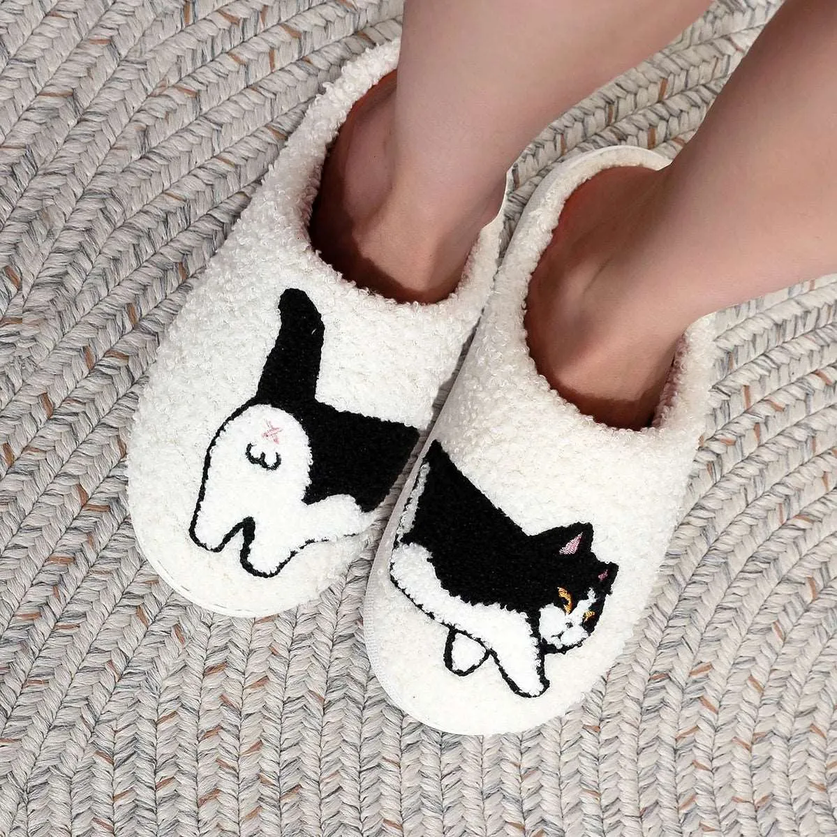 Whisker Warmer - Cozy Cat & Dog Slippers